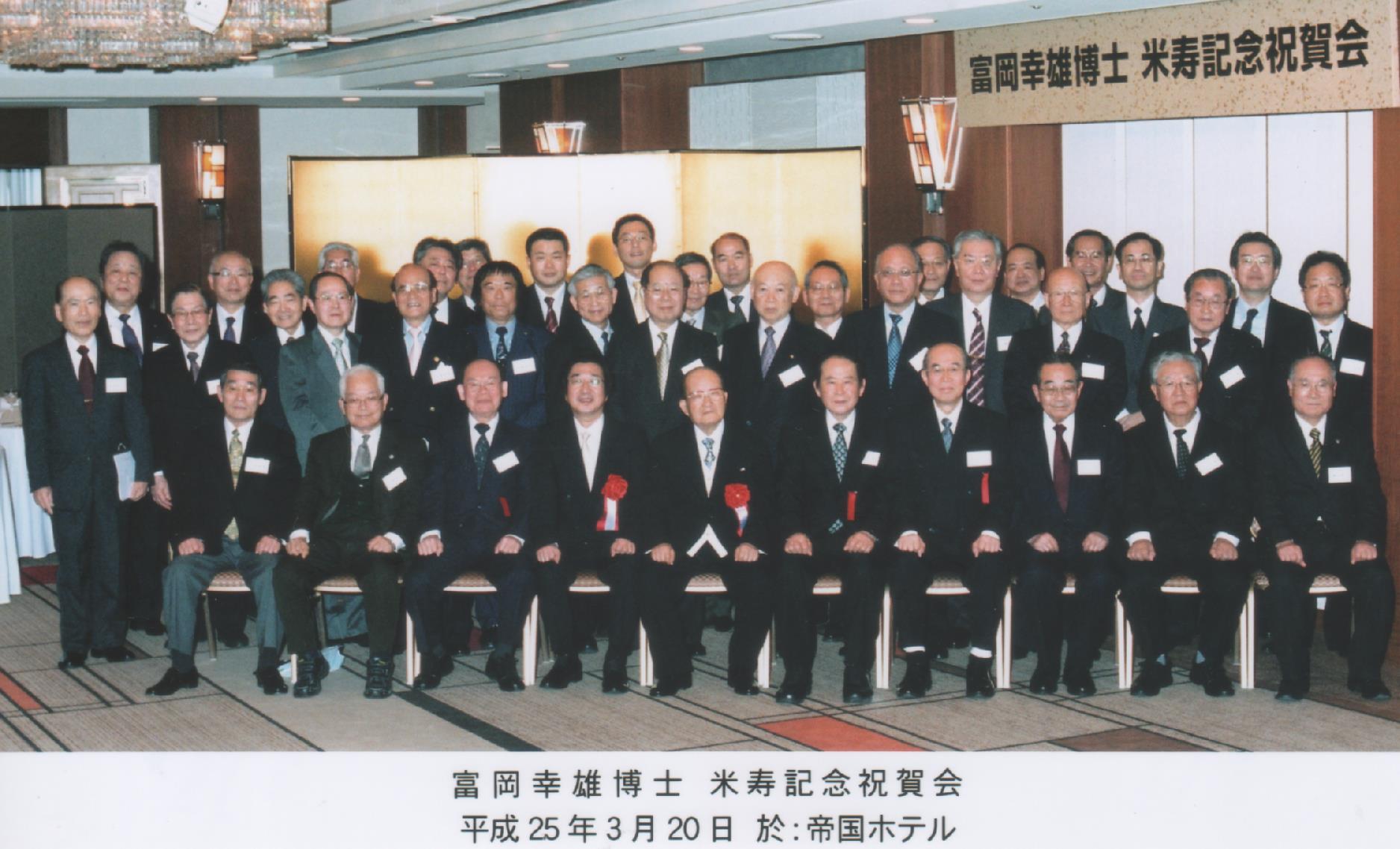 �S���W��